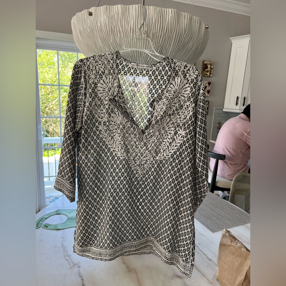 Gretchen Scott black and white tunic size L